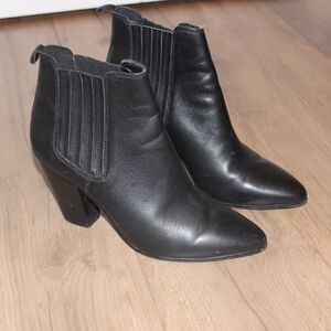 Aldo Black Leather Boots Women's Size 8